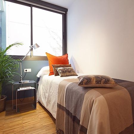 Apartment Barcelona Rentals - Penthouse With Terrace المظهر الخارجي الصورة