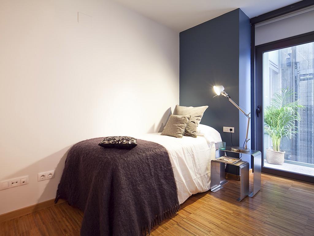 Apartment Barcelona Rentals - Penthouse With Terrace المظهر الخارجي الصورة