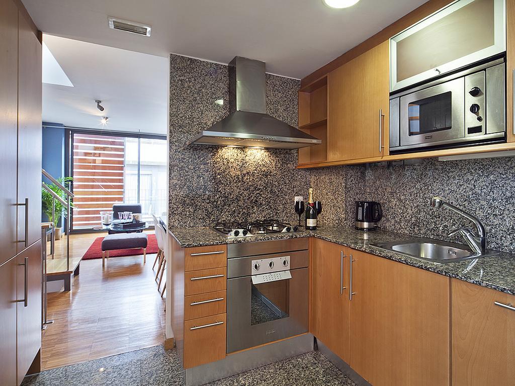Apartment Barcelona Rentals - Penthouse With Terrace المظهر الخارجي الصورة